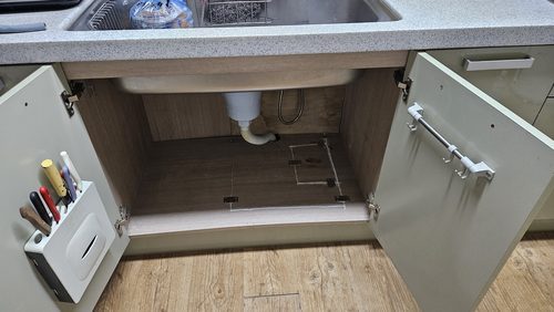 누수탐지 청담동 빌라 2층 주방 하부장 시공 후기 사진