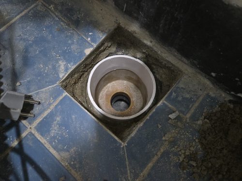 누수탐지 대치동 아파트 6층 작은방 천장 모서리 시공 후기 사진