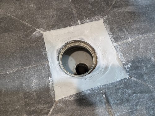 누수탐지 논현동 상가 2층 천장 안쪽 시공 후기 사진