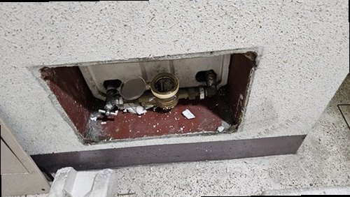 강남구 누수탐지 도곡동 아파트 3층 현관 벽면 시공 후기 사진