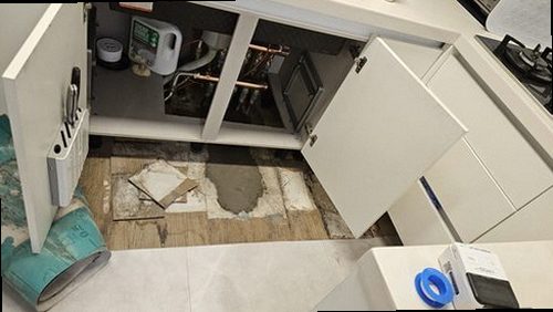 송파구 누수탐지 잠실본동 상가 2층 주방 천장 시공 후기 사진
