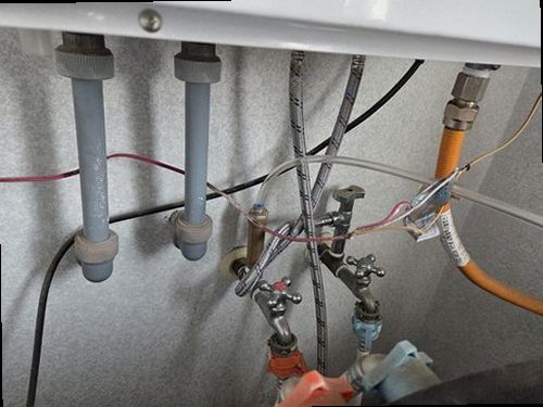 안성 누수탐지 영동 상가 1층 주방 벽면 시공 후기 사진
