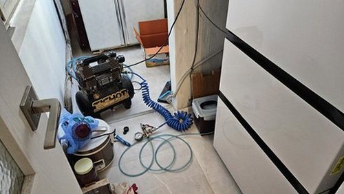 상록구 누수탐지 점검 기록을 정리한 메모와 배관 도면을 함께 펼쳐 둔 장면