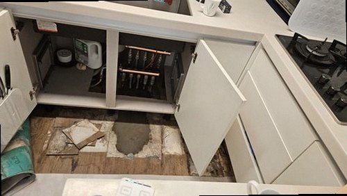 과천 누수탐지 원문동 빌라 1층 현관 벽면 시공 후기 사진