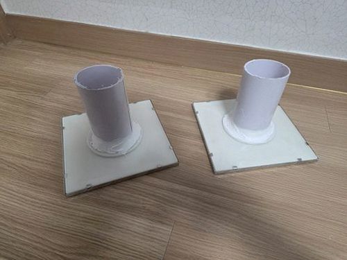 누수탐지 배관 압력과 누수음을 확인해 의심 구간을 좁히는 모습
