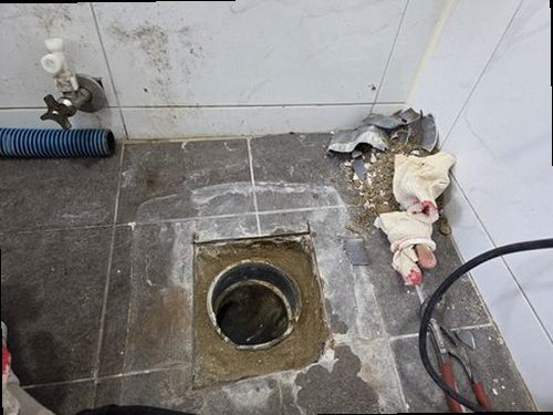 연수구 누수탐지 연수동 아파트 3층 현관 옆 욕실 시공 후기 사진