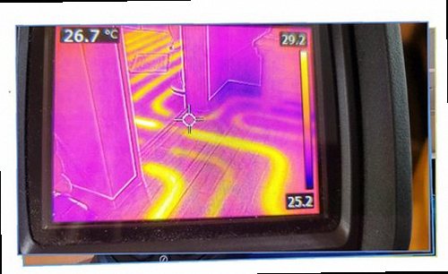 누수탐지 배관 압력과 수분 분포를 단계별로 측정하는 과정