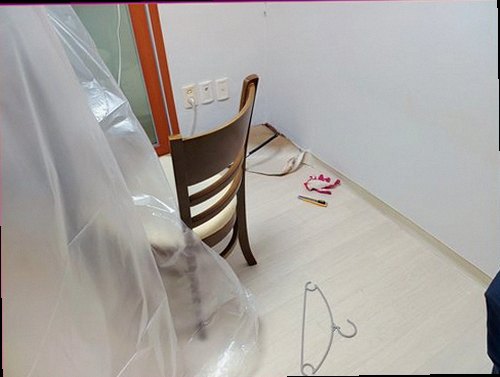 오산 누수탐지 배관 연결부 점검 후 누수 여부를 확인하는 모습
