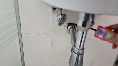 누수탐지 상봉동 누수탐지 미루면 아파트 욕실 바닥 피해 커집니다