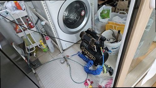 하남 누수탐지 벽체 외부 줄눈과 창틀 실링에 생긴 틈 점검 장면