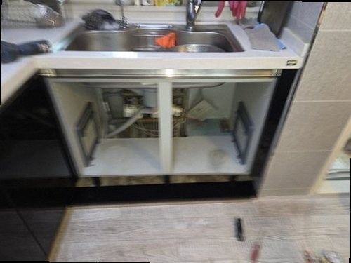 권선구 누수탐지 평동 상가 2층 천장 조명 주변 시공 후기 사진