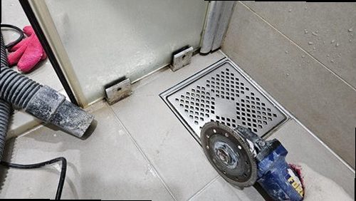 남동구 누수탐지 운연동 연립주택 1층 현관 옆 욕실 시공 후기 사진