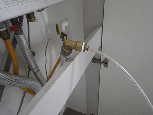 누수탐지 만송동 누수탐지 아파트 천장 얼룩 직접 확인해 보니
