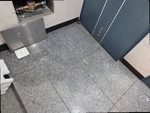팔달구 누수탐지 매교동 빌라 2층 현관 신발장 뒤 시공 후기 사진