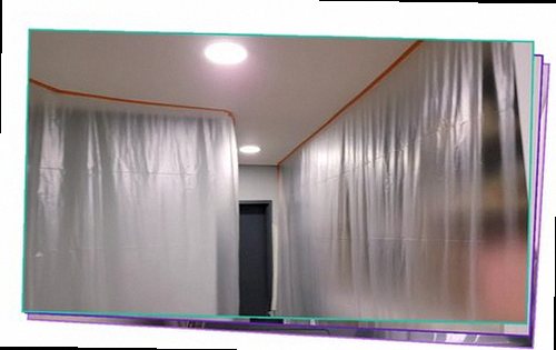 시흥 누수탐지 난방 배관 주변의 습기와 연결부를 비교 점검하는 모습