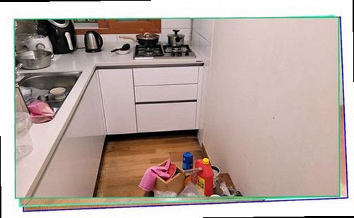 남양주 누수탐지 누수 원인 확인 후 배관 주변을 정리하고 상태를 점검하는 모습