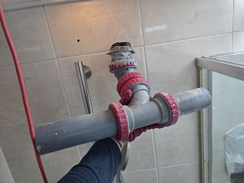 누수탐지 관교동 누수탐지 아파트 벽지 얼룩 뒤에 숨은 의외의 원인