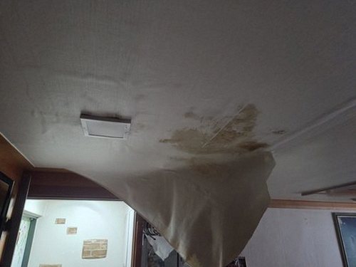 누수탐지 상담 전 정리한 얼룩 사진과 점검 메모