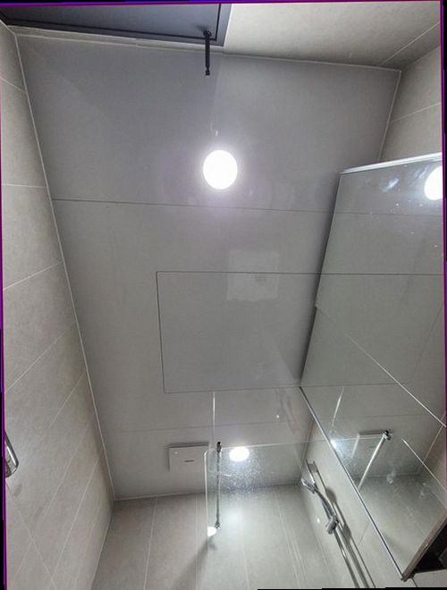 강북구 누수탐지 주방 싱크대 하부장과 벽면의 누수 흔적을 확인하는 현장