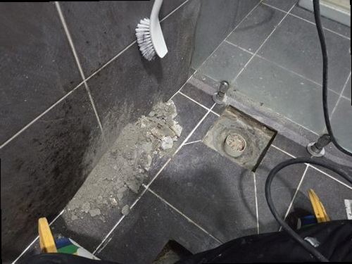 천안시 동남구 누수탐지 성황동 아파트 5층 복도 벽면 시공 후기 사진