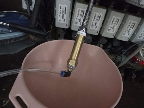 누수탐지 노온사동 누수탐지 빌라 벽 얼룩 배관과 결로 중 무엇인가