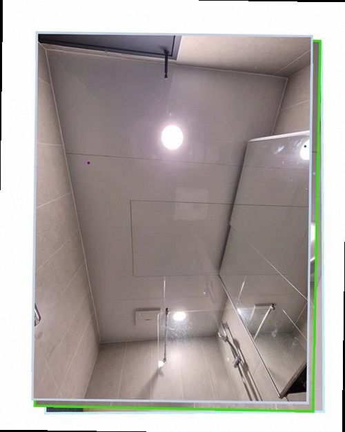 덕양구 누수탐지 베란다 벽면의 물자국과 창틀 주변 점검 모습