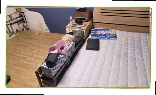 남동구 누수탐지 누수 원인 확인 후 배관 주변을 점검하는 모습