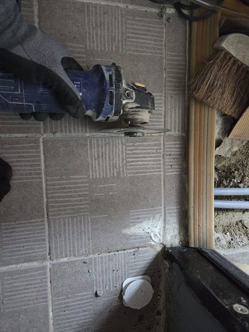 누수탐지 연라동 누수탐지 왜 필요할까 아파트 벽면 얼룩