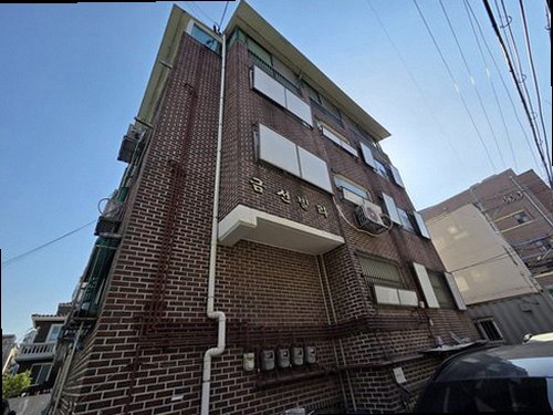 누수탐지 보수 후 벽지 상태를 관찰하는 점검 기록