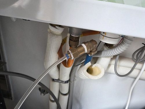 누수탐지 싱크대 주변 누수 흔적과 점검할 연결 부위