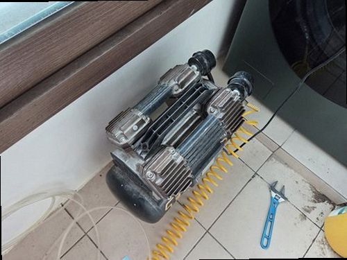 누수탐지 배관 점검 결과와 보수 범위를 확인하는 장면