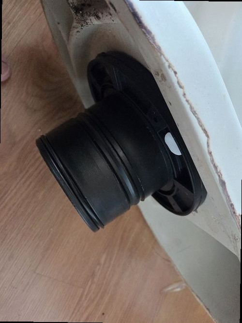 만세구 누수탐지 별빛동 빌라 2층 세탁실 벽면 시공 후기 사진