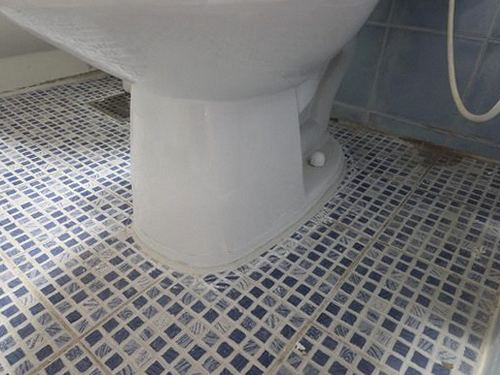 누수탐지 초동 누수탐지 늦추면 벽 속 피해 커지는 아파트 욕실