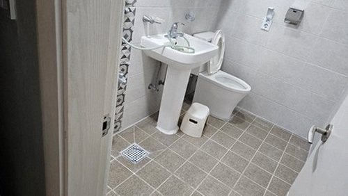 누수탐지 배관 점검 장비를 이용한 위치 탐지 작업