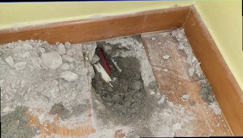 남동구 누수탐지 욕실과 인접 공간의 습기 분포를 확인하는 점검 장면