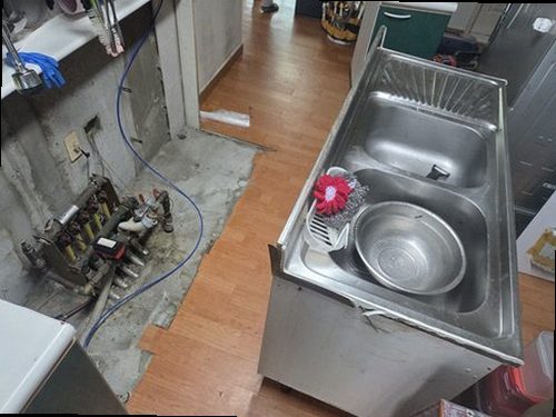 영등포구 누수탐지 대림동 빌라 4층 욕실 벽면 시공 후기 사진