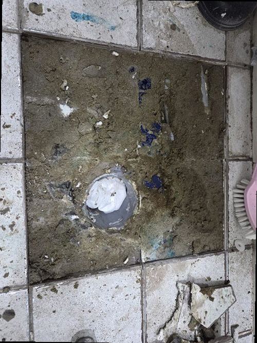 누수탐지 송현동 누수탐지 미루면 아랫집까지 번지는 화장실 변기 누수
