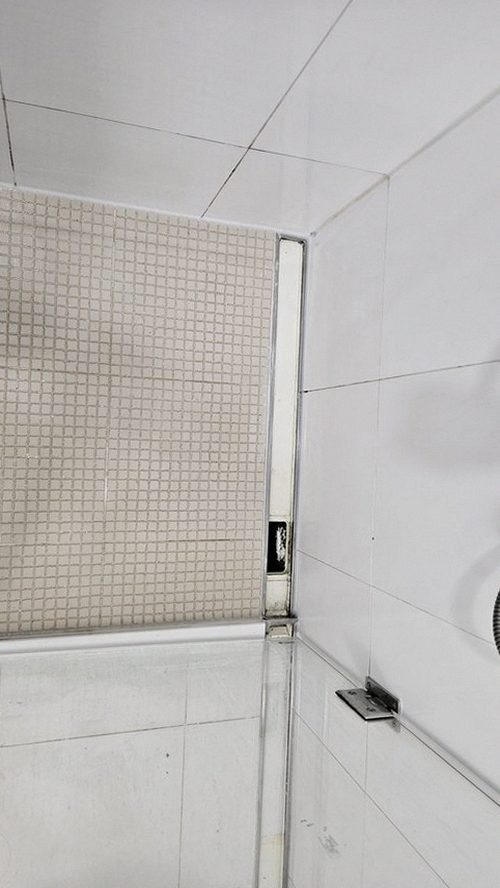 누수탐지 계량기 수치를 시간대별로 기록한 점검 메모