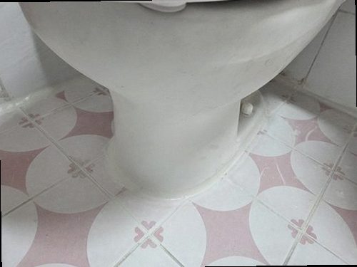 누수탐지 천장 얼룩과 화장실 바닥 이음부의 점검 지점