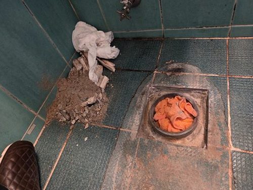 안성 누수탐지 석정동 상가 1층 화장실 벽 시공 후기 사진