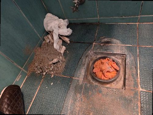 파주 누수탐지 배관과 벽면의 누수 흔적을 구분해 살피는 점검 과정
