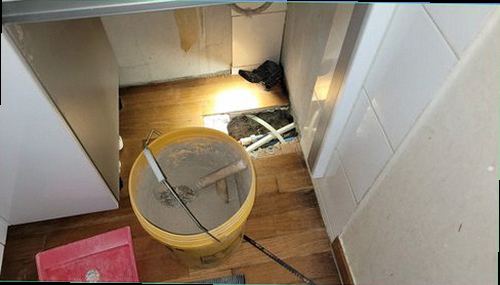 관악구 누수탐지 배관 압력과 습도 변화를 확인하는 누수 점검 과정