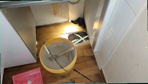 이천 누수탐지 부분 보수 전후의 배관 확인과 바닥 복구 과정을 보여주는 현장 기록