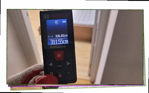 서해구·검단구 누수탐지 천장과 벽면의 누수 흔적을 확인하는 모습
