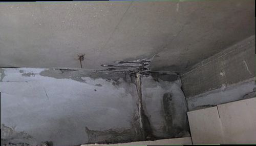 종로구 누수탐지 수분 측정값과 배관 점검 결과를 비교해 보수 범위를 정하는 장면