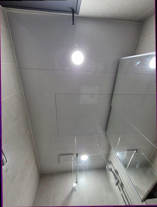 만안구 누수탐지 싱크대 배관 연결부와 주변 마감 상태를 점검하는 장면