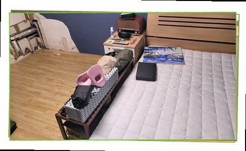 성북구 누수탐지 천장에 번진 누수 흔적과 벽지 들뜸이 보이는 실내 현장
