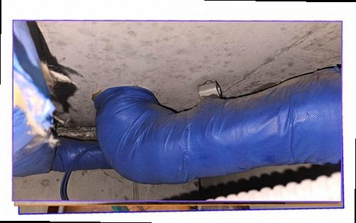 서대문구 누수탐지 배관 연결 부위를 점검하고 압력 변화를 확인하는 과정