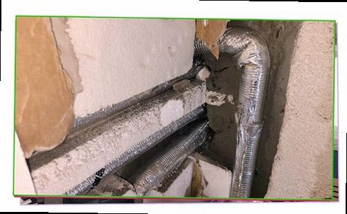 안성 누수탐지 천장에 나타난 누수 얼룩과 주변 습기 상태