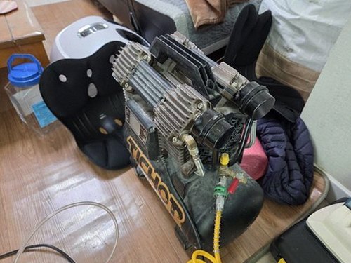 누수탐지 창틀 접합부와 베란다 배수구 점검 과정